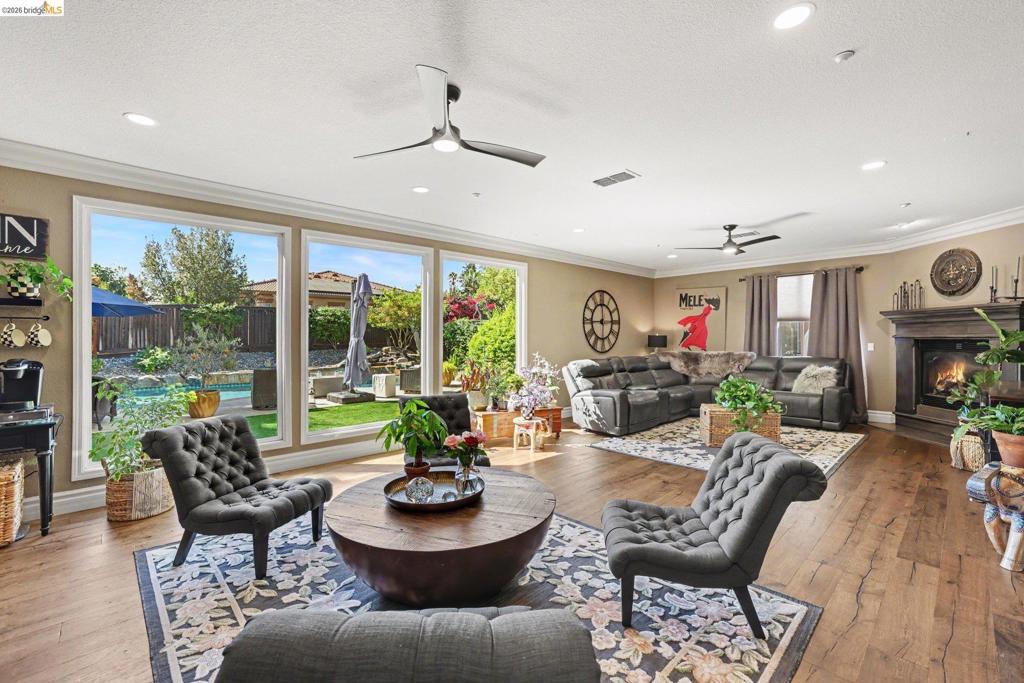 1587 Dawnview Dr, Brentwood (CC), CA 94513