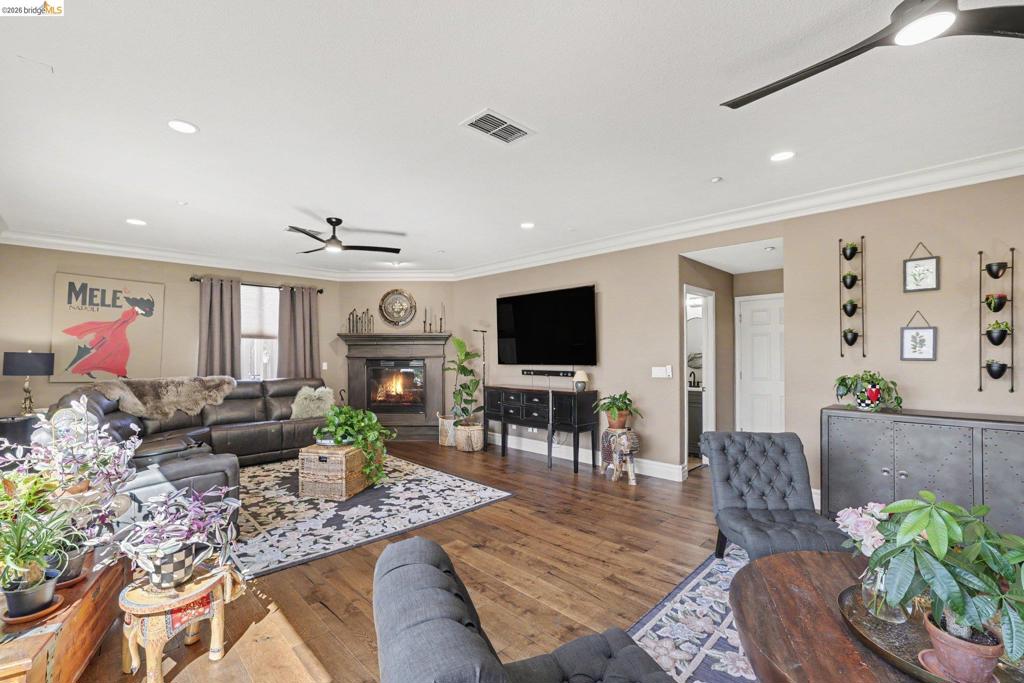 1587 Dawnview Dr, Brentwood (CC), CA 94513