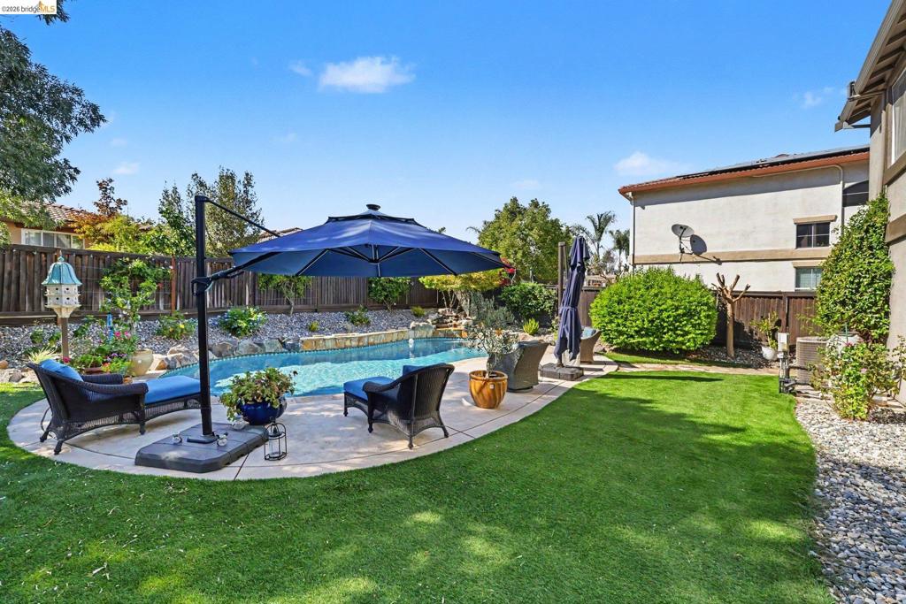 1587 Dawnview Dr, Brentwood (CC), CA 94513