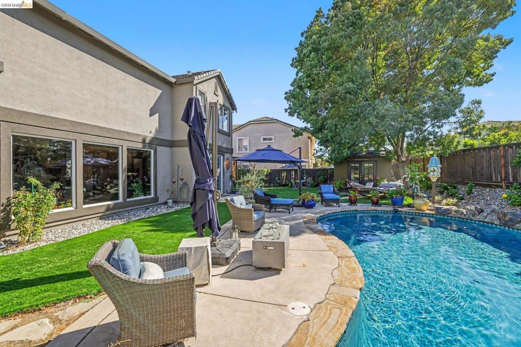 1587 Dawnview Dr, Brentwood (CC), CA 94513
