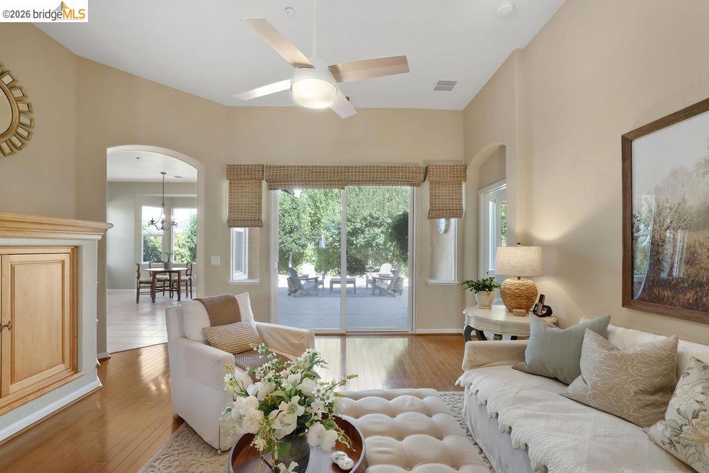 1361 Mcprince Ln, Brentwood (CC), CA 94513