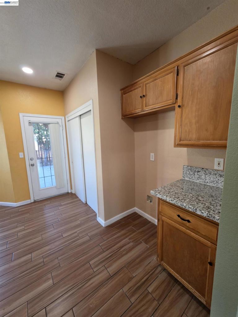 152 Chardonnay Street, Los Banos, CA 93635-6332