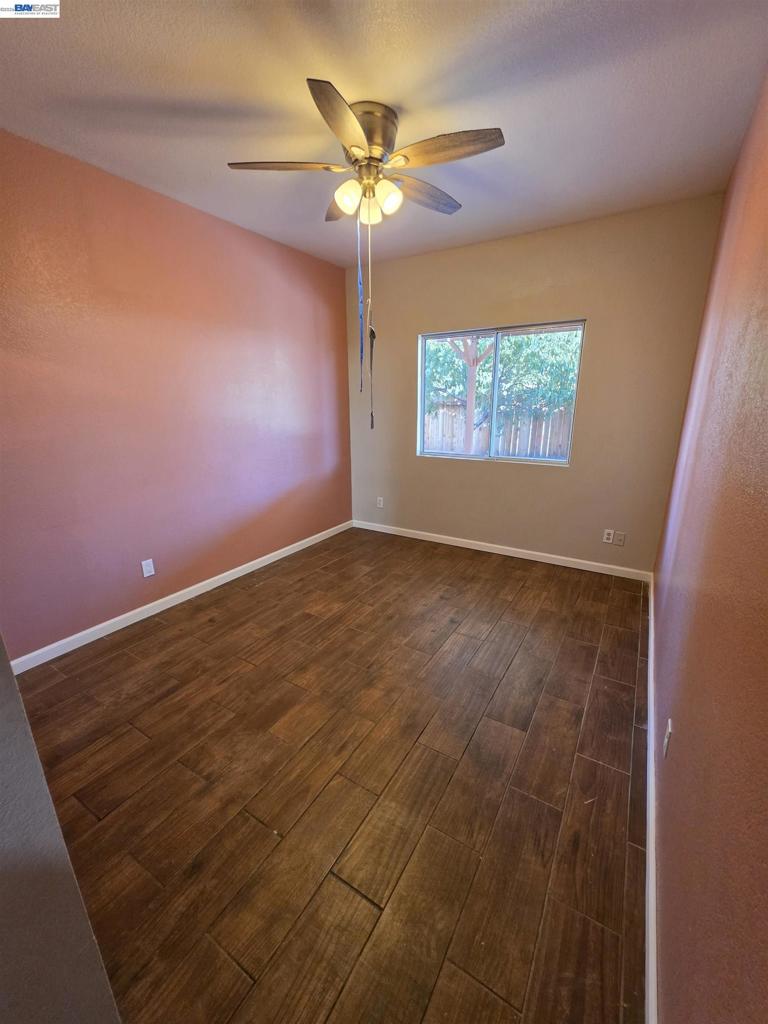 152 Chardonnay Street, Los Banos, CA 93635-6332