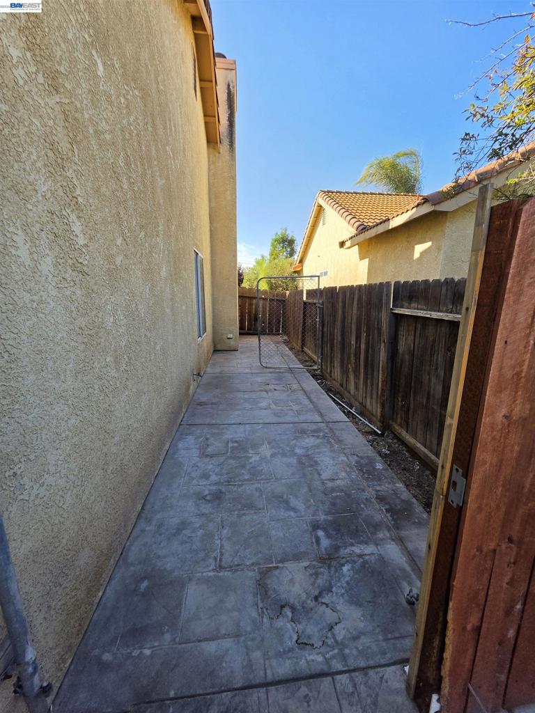 152 Chardonnay Street, Los Banos, CA 93635-6332