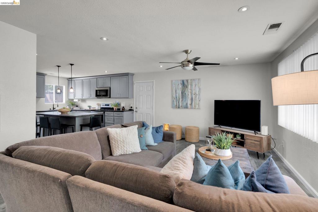 1240 Duffy Way, Brentwood (CC), CA 94513