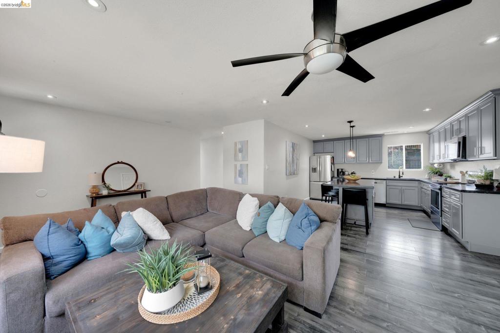 1240 Duffy Way, Brentwood (CC), CA 94513