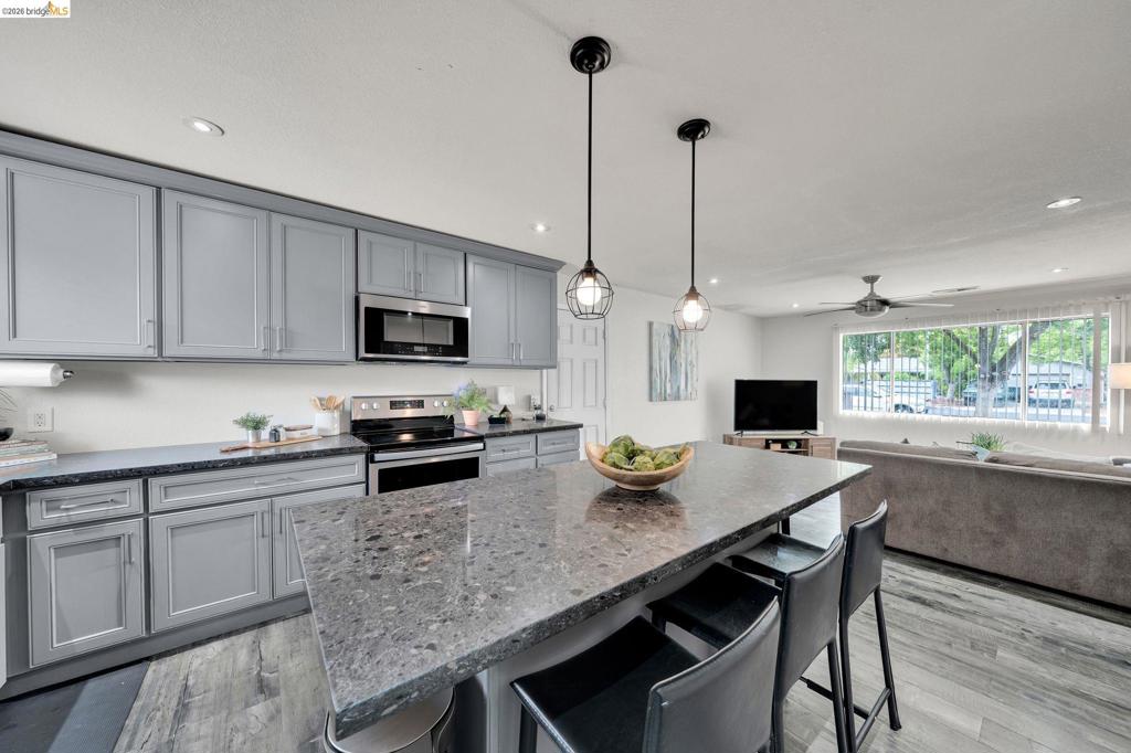 1240 Duffy Way, Brentwood (CC), CA 94513