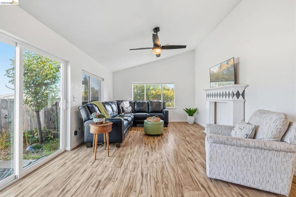 12660 Red Chestnut Ln #11, Sonora, CA 95370