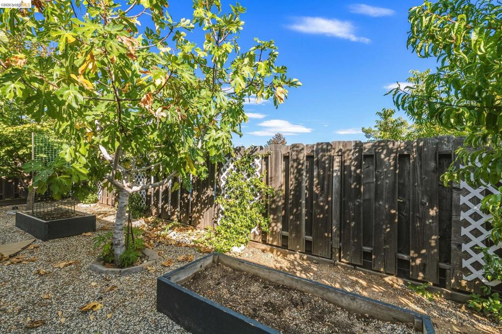 12660 Red Chestnut Ln #11, Sonora, CA 95370
