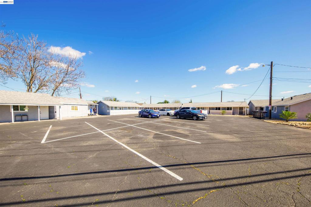 3836 El Camino Ave, Ceres, CA 95307
