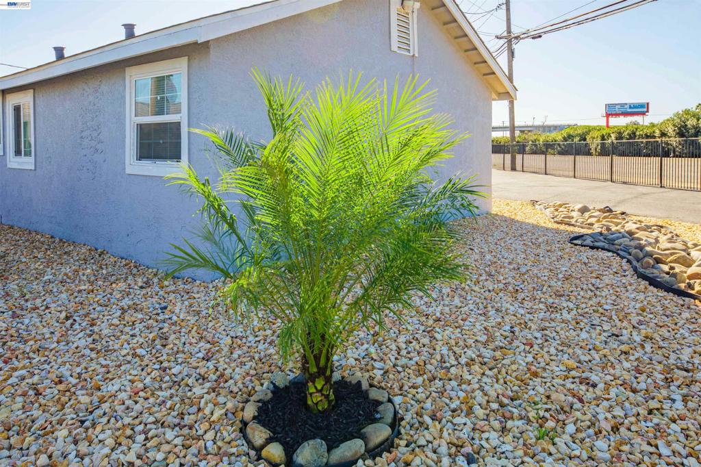 3836 El Camino Ave, Ceres, CA 95307