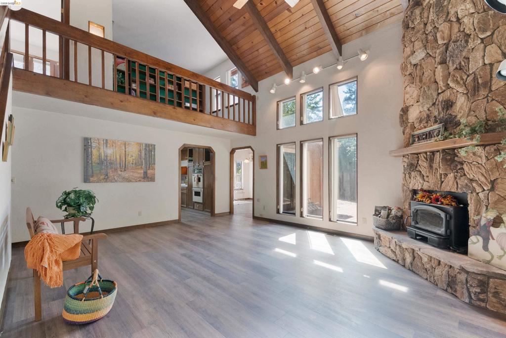 20425 Brook Dr., Sonora, CA 95370