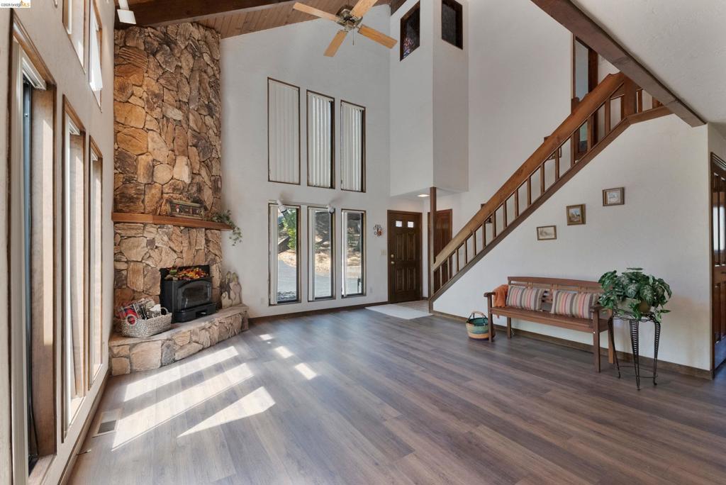 20425 Brook Dr., Sonora, CA 95370