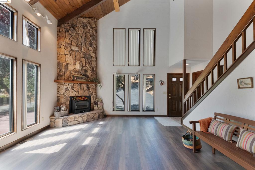 20425 Brook Dr., Sonora, CA 95370