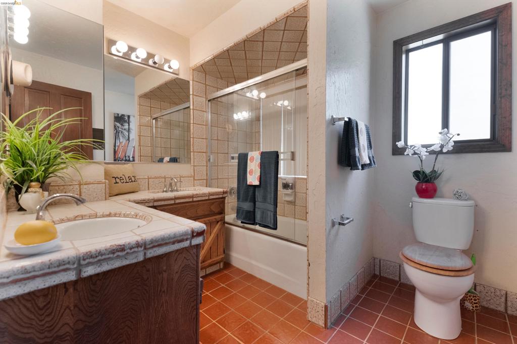 20425 Brook Dr., Sonora, CA 95370