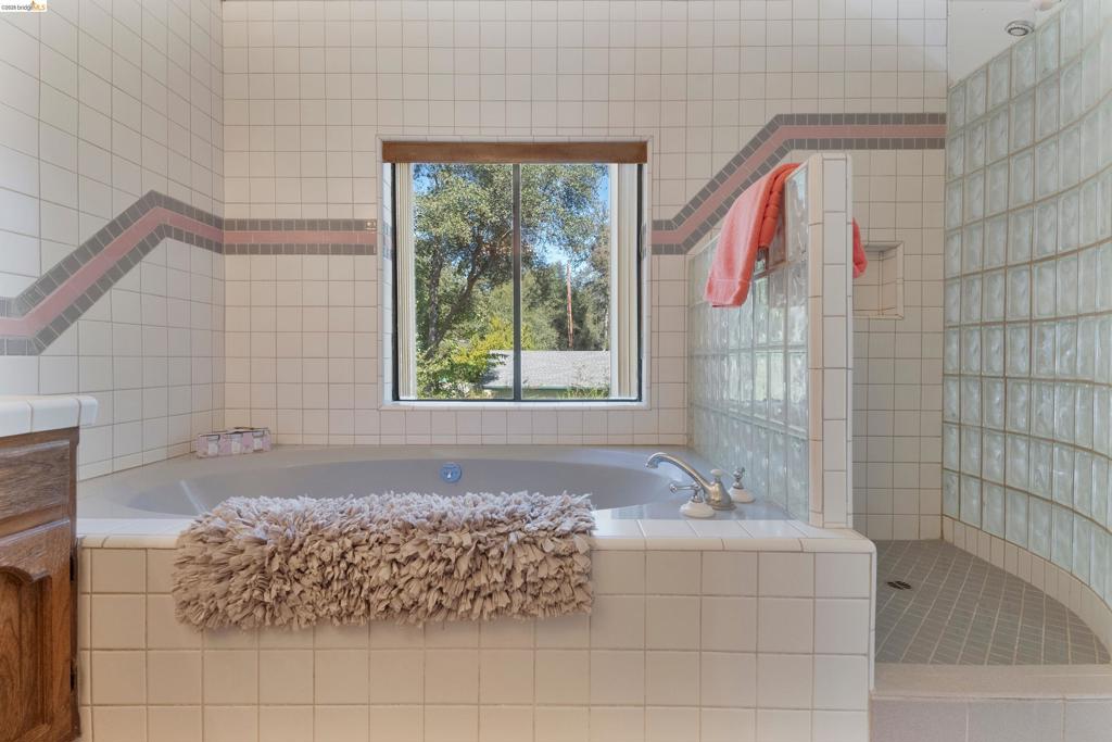 20425 Brook Dr., Sonora, CA 95370