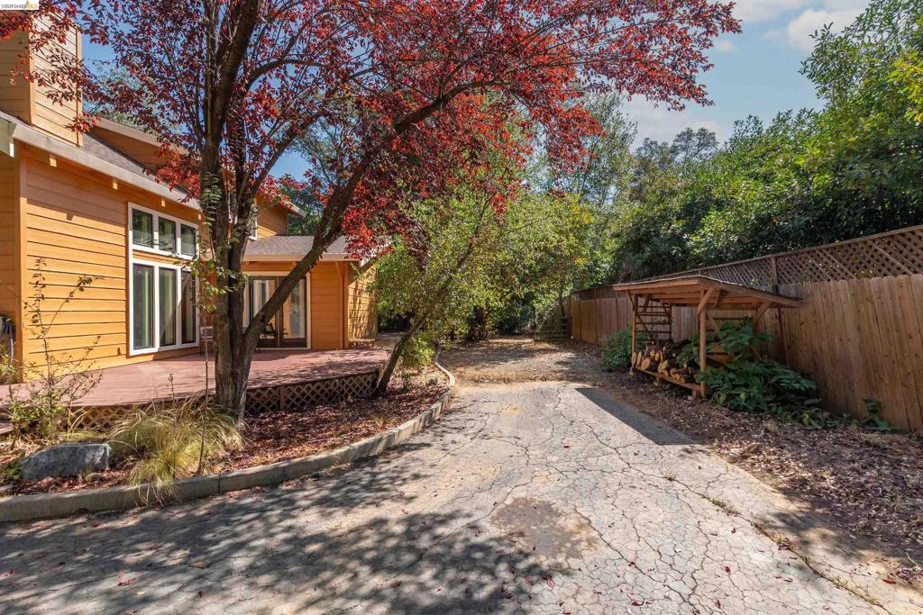 20425 Brook Dr., Sonora, CA 95370