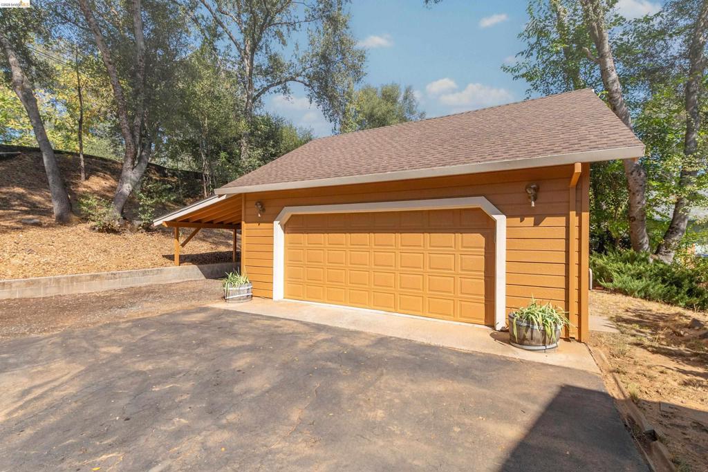 20425 Brook Dr., Sonora, CA 95370