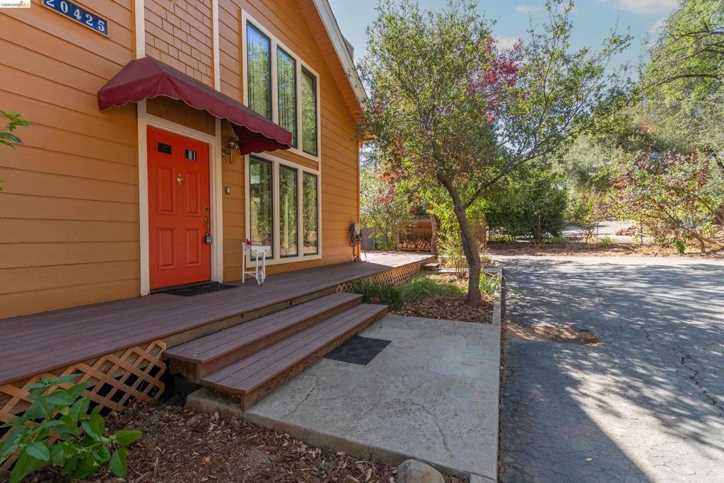20425 Brook Dr., Sonora, CA 95370