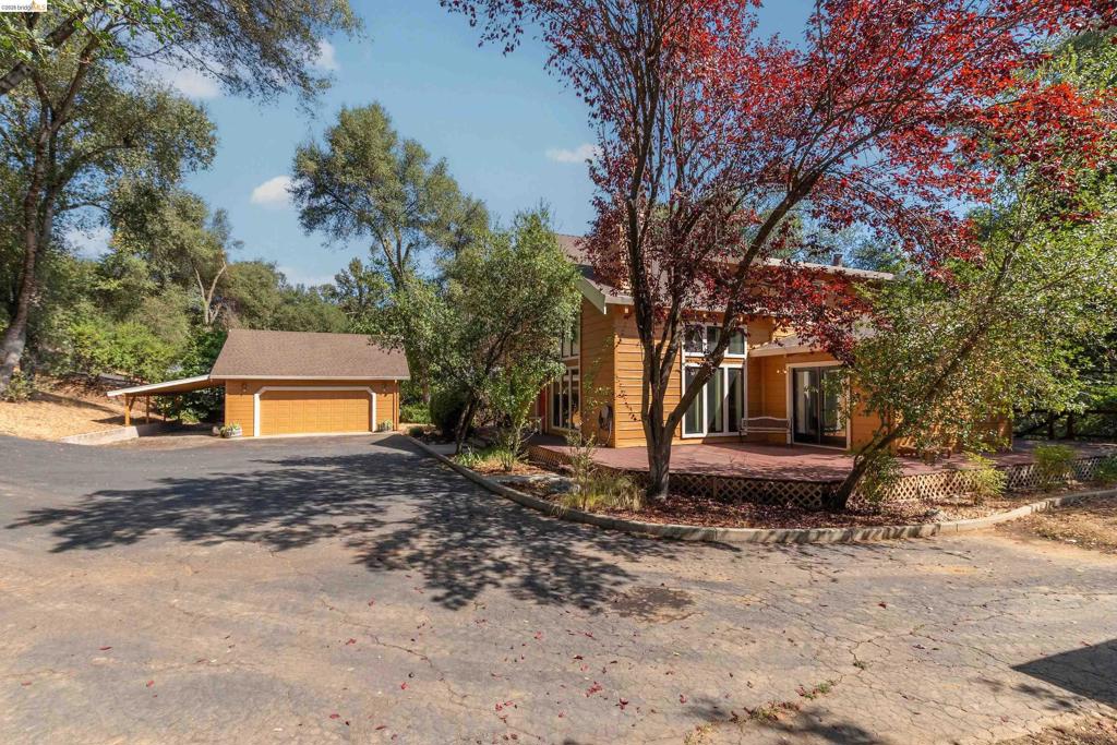 20425 Brook Dr., Sonora, CA 95370