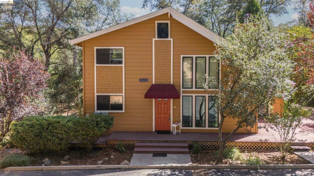 20425 Brook Dr., Sonora, CA 95370