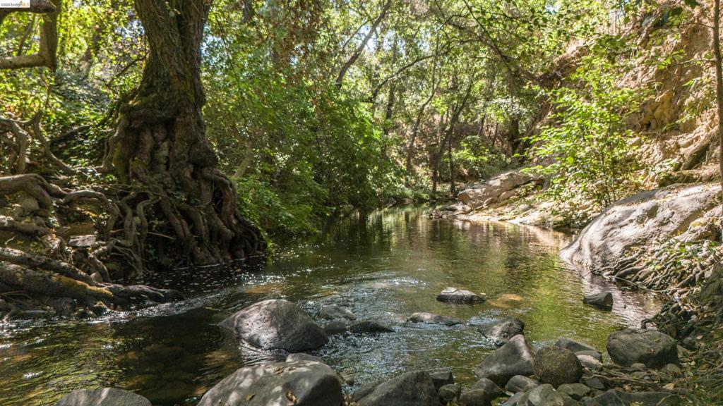20425 Brook Dr., Sonora, CA 95370