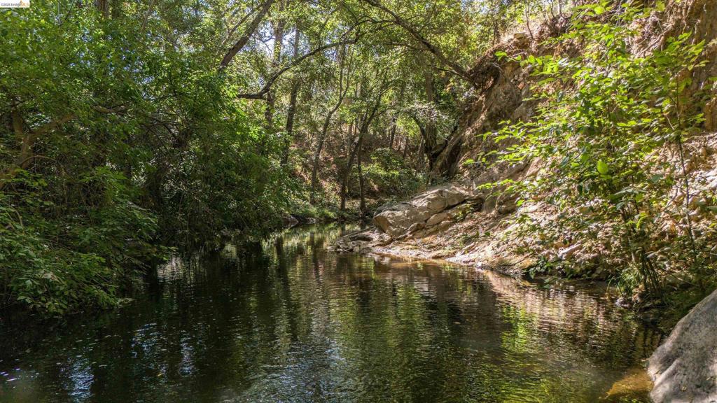 20425 Brook Dr., Sonora, CA 95370