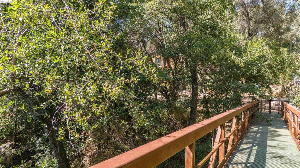 20425 Brook Dr., Sonora, CA 95370