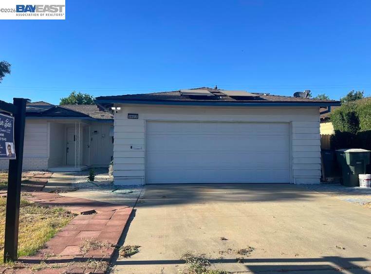 3823 E Donner Ave, Fresno, CA 93726