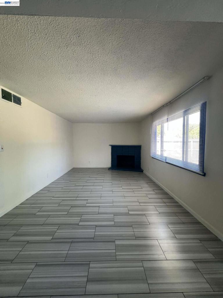 3823 E Donner Ave, Fresno, CA 93726