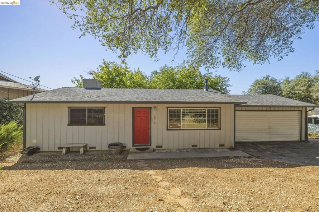 18932 North Dr, Jamestown, CA 95327