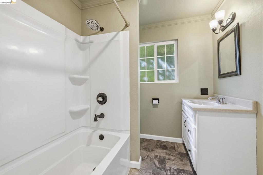 18932 North Dr, Jamestown, CA 95327