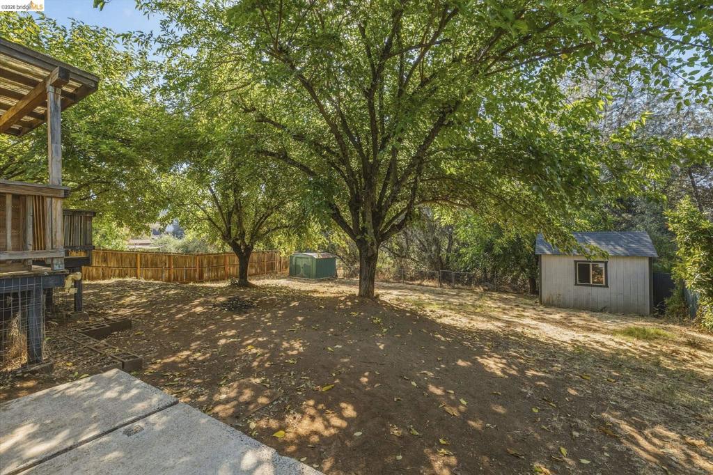 18932 North Dr, Jamestown, CA 95327