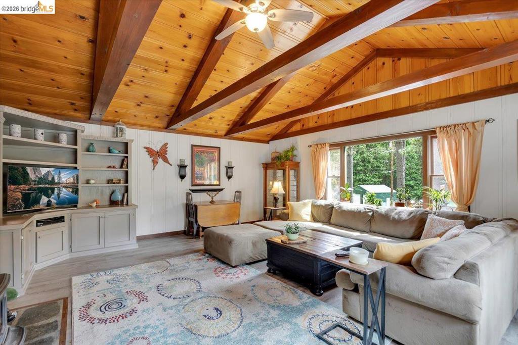 26144 Long Barn Rd, Long Barn, CA 95335