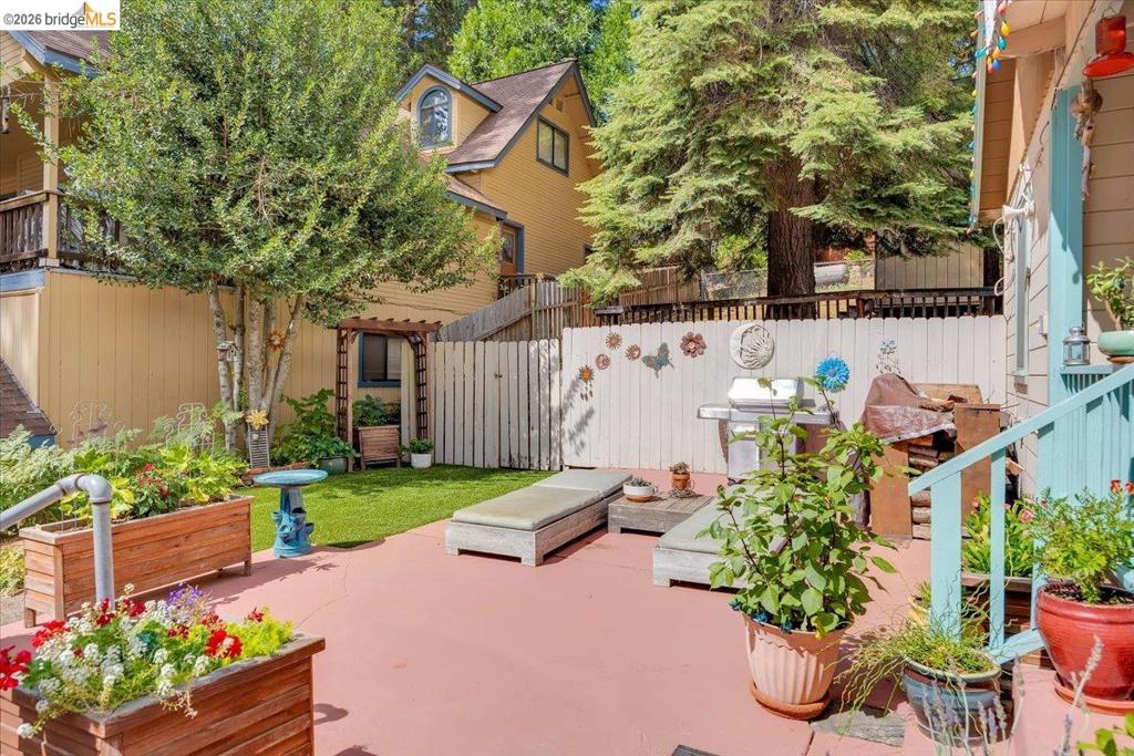 26144 Long Barn Rd, Long Barn, CA 95335