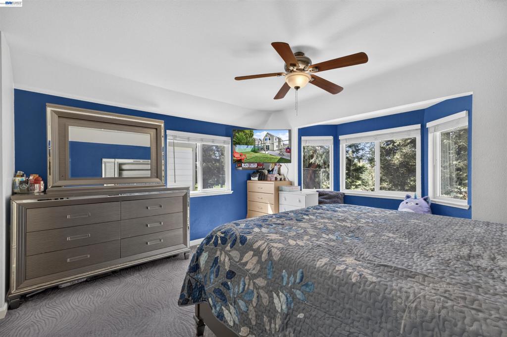 439 W Golf Circle, Manteca, CA 95337