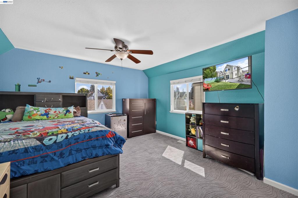 439 W Golf Circle, Manteca, CA 95337