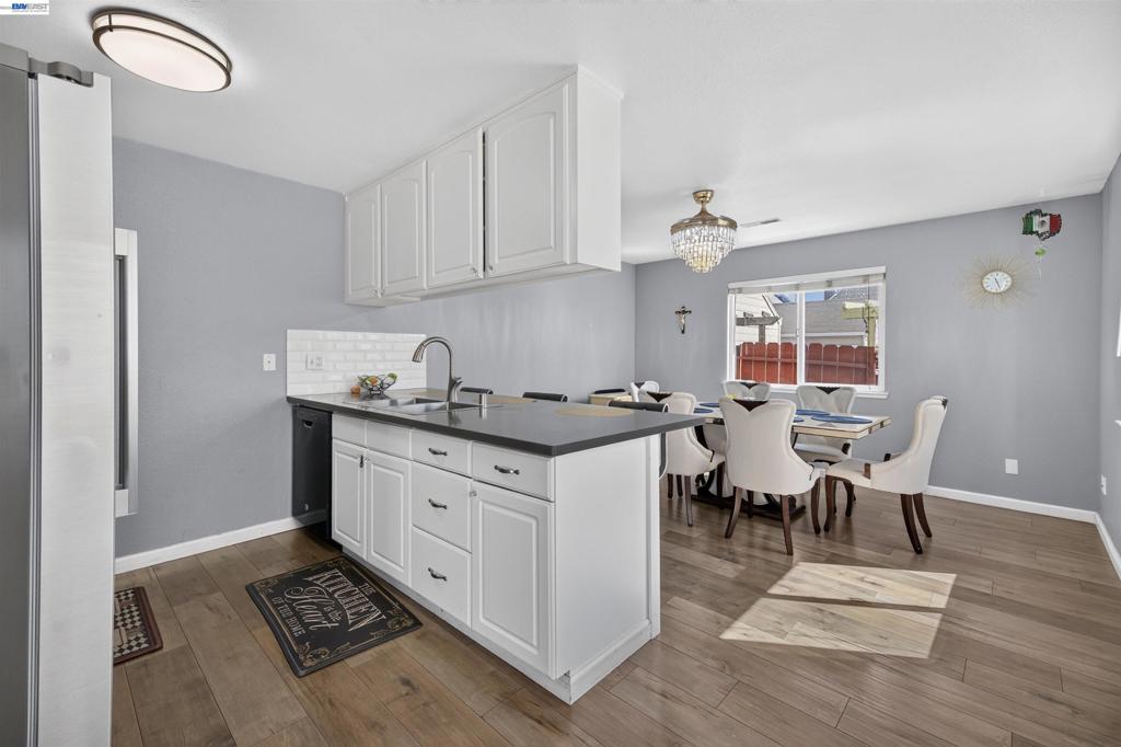 439 W Golf Circle, Manteca, CA 95337