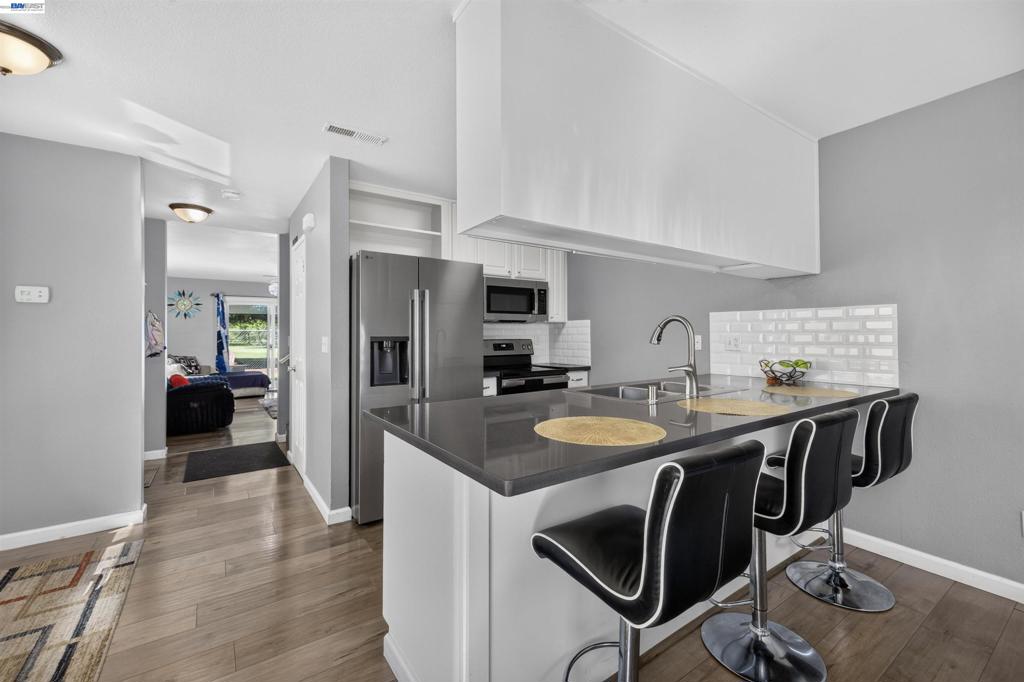 439 W Golf Circle, Manteca, CA 95337