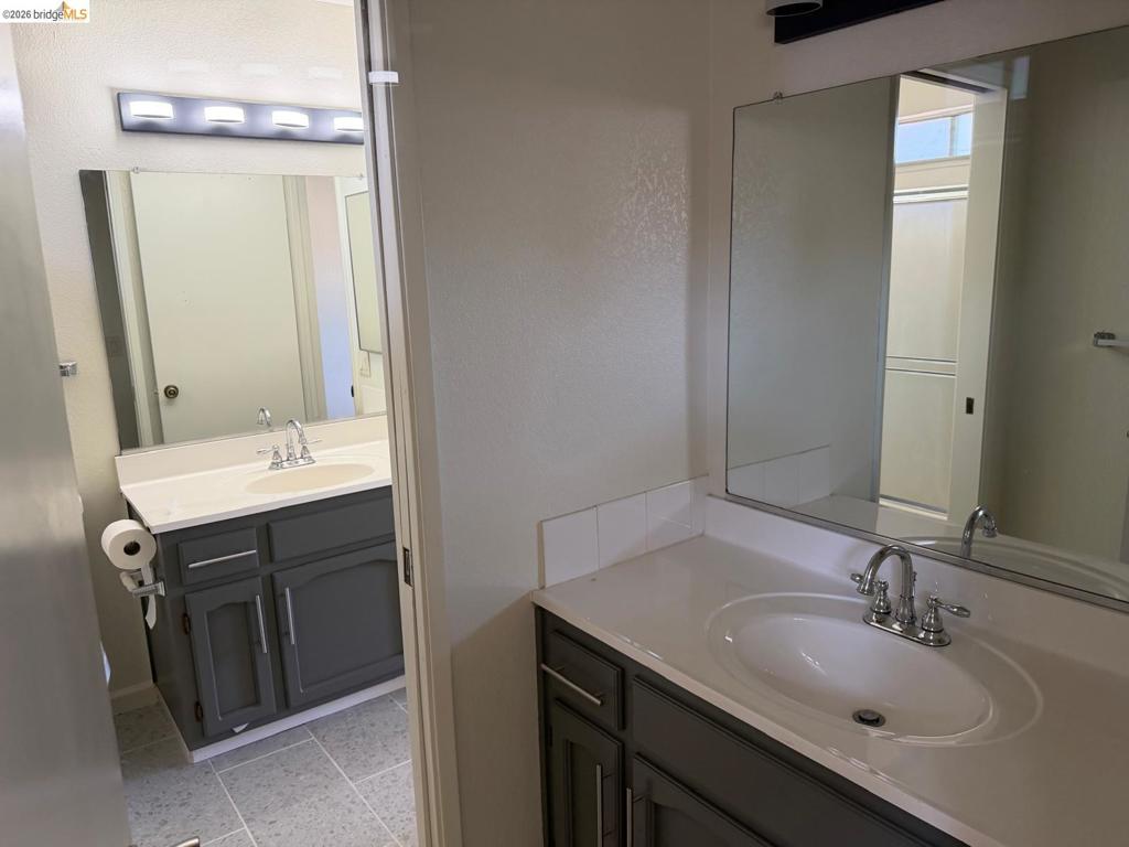 3116 Golden Eagle Ln, Modesto, CA 95356
