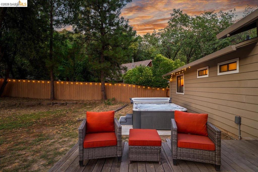 21787 Crystal Lake Dr, Sonora, CA 95370