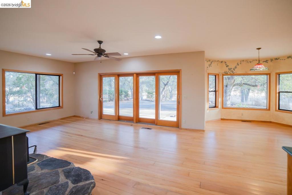 17255 Jeni Ct, Jamestown, CA 95327