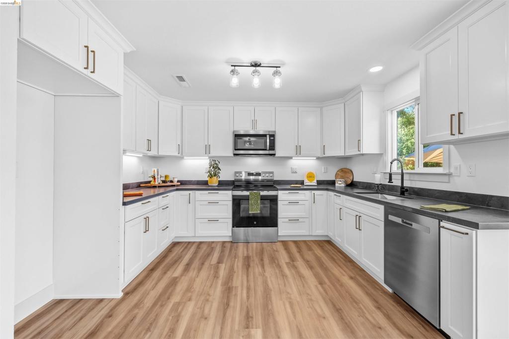 327 Calaveras Way, Sonora, CA 95370