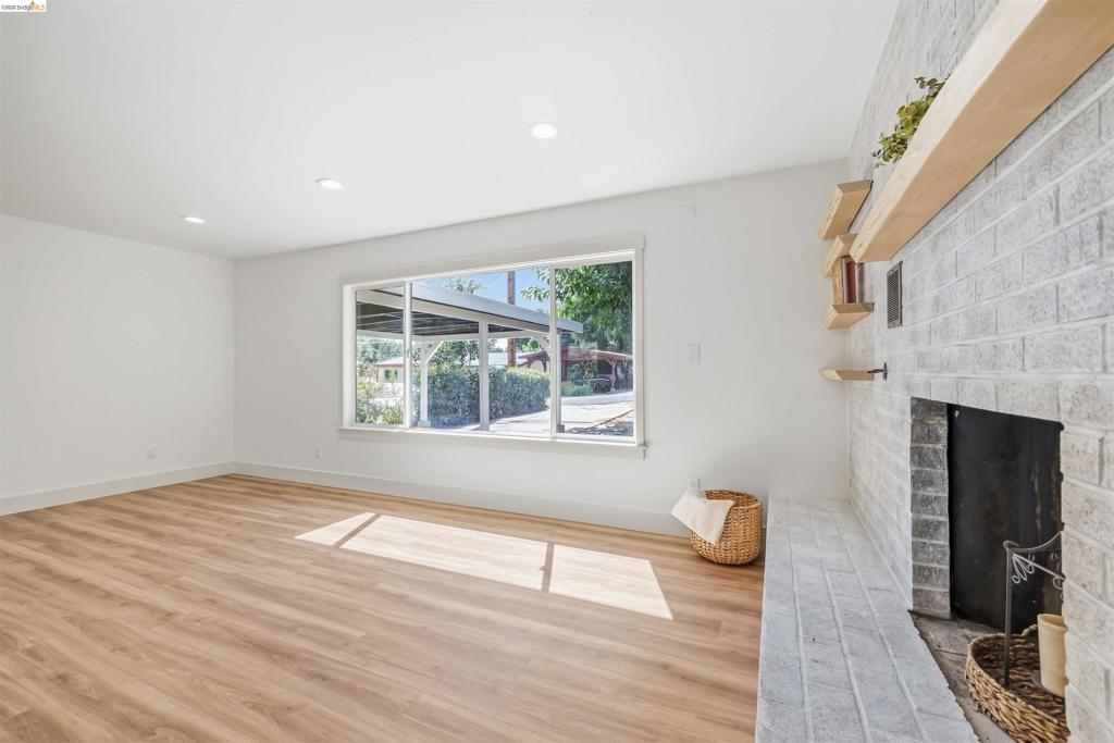 327 Calaveras Way, Sonora, CA 95370