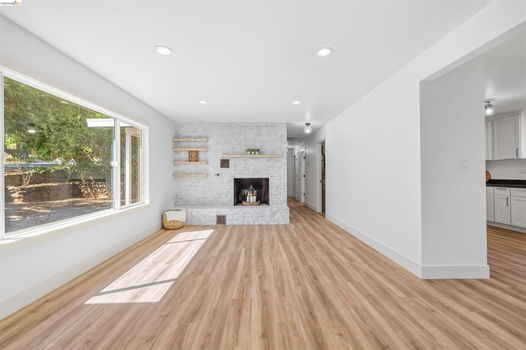 327 Calaveras Way, Sonora, CA 95370