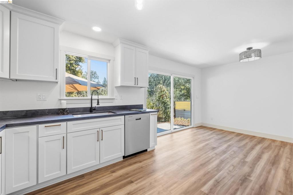 327 Calaveras Way, Sonora, CA 95370
