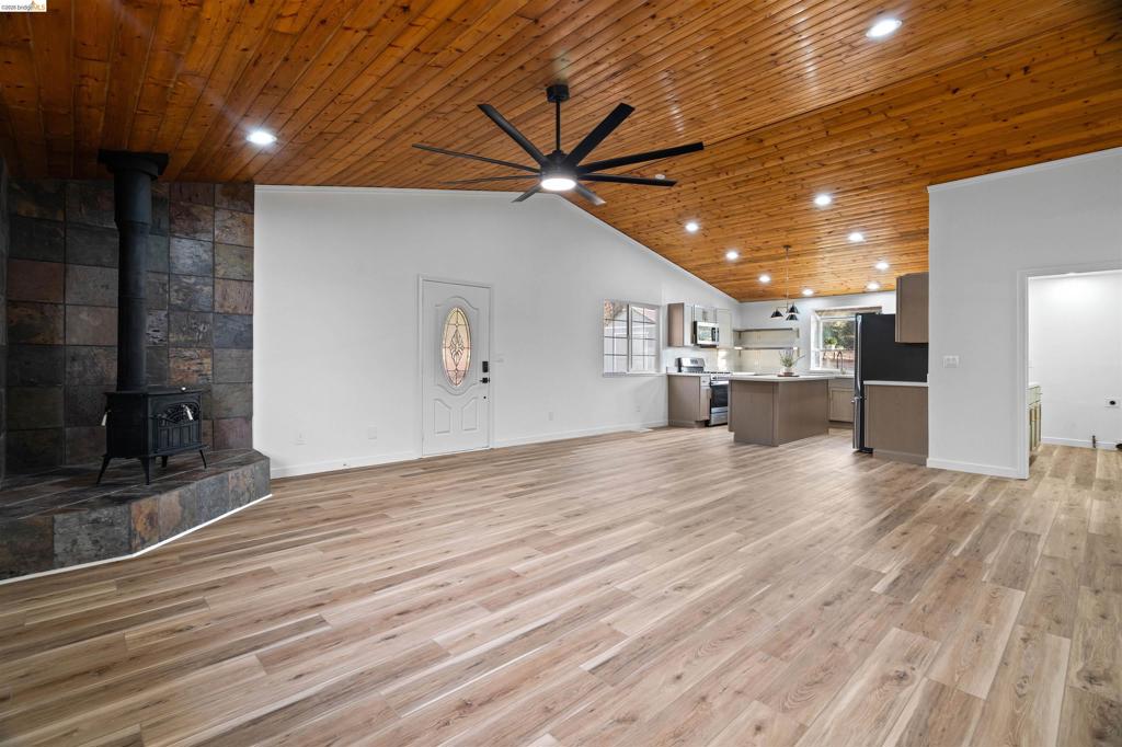 19676 Rawhide Rd, Sonora, CA 95370-9415