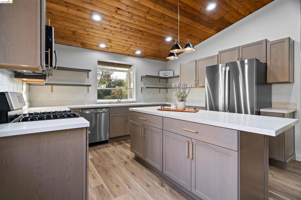 19676 Rawhide Rd, Sonora, CA 95370-9415