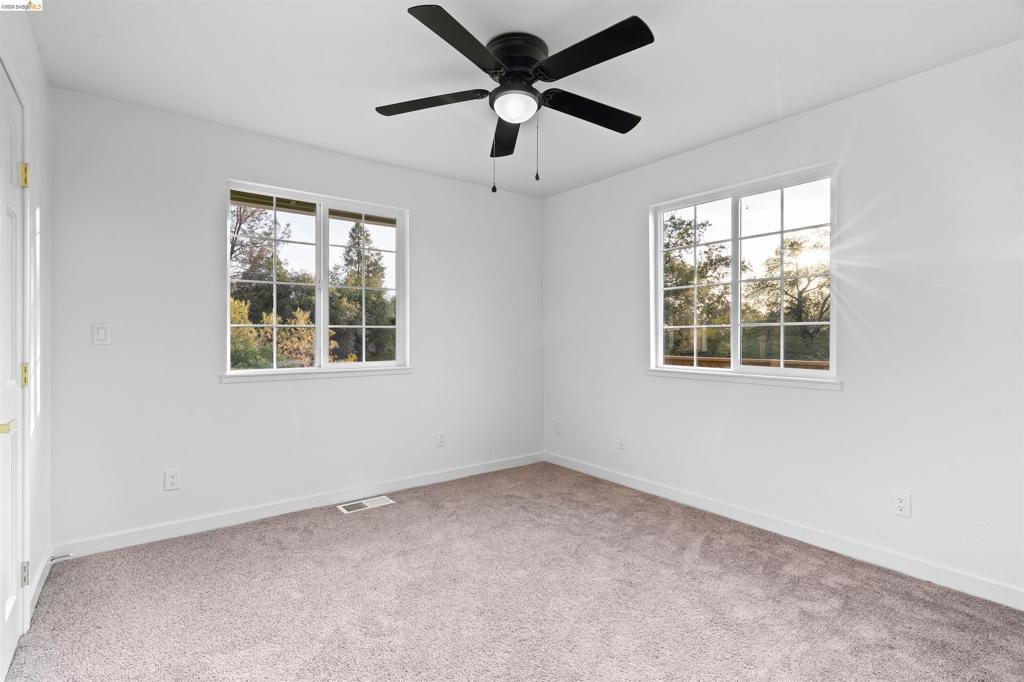 19676 Rawhide Rd, Sonora, CA 95370-9415
