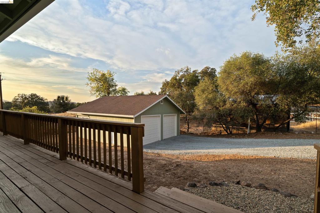 19676 Rawhide Rd, Sonora, CA 95370-9415